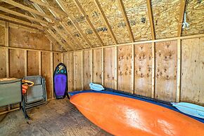 Fish, Hike & Hunt: Lakeside Newaygo Cottage