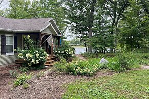 Fish, Hike & Hunt: Lakeside Newaygo Cottage