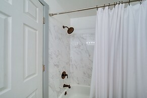 Cozy Worley Cabin w/ Lake Access + Gas Grill!