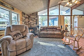 Speculator Cottage ~ 2 Mi to Oak Mountain Skiing