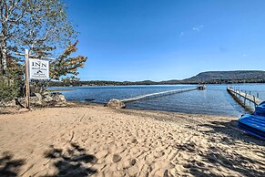 Speculator Cottage ~ 2 Mi to Oak Mountain Skiing