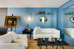 Walkable Dallas Vacation Rental w/ Community Pool!