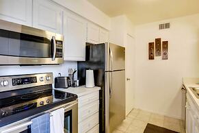 Walkable Dallas Vacation Rental w/ Community Pool!