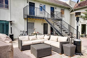 Walkable Dallas Vacation Rental w/ Community Pool!