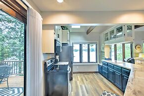 Lakefront Plymouth Cottage w/ Private Hot Tub