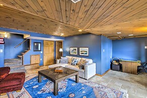 Lakefront Plymouth Cottage w/ Private Hot Tub