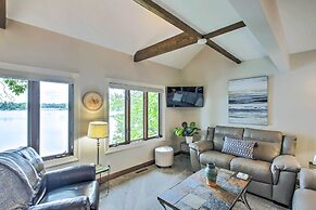 Lakefront Plymouth Cottage w/ Private Hot Tub