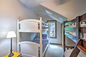 Lakefront Plymouth Cottage w/ Private Hot Tub