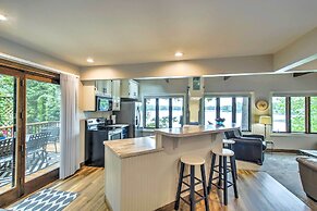 Lakefront Plymouth Cottage w/ Private Hot Tub