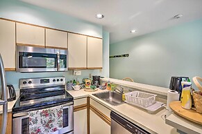 Comfortable Dover Apartment: Walk to Mt Snow!