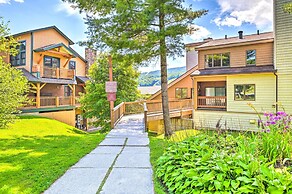 Comfortable Dover Apartment: Walk to Mt Snow!