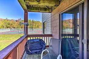 Comfortable Dover Apartment: Walk to Mt Snow!