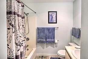 Comfortable Dover Apartment: Walk to Mt Snow!