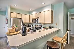 Comfortable Dover Apartment: Walk to Mt Snow!