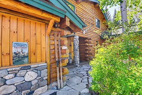 Life on Easy Street w/ Hot Tub: 7 Mi to Dwtn!