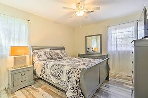 Long Beach Hideaway: Walk to Beach, Shops & Bars!