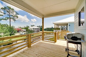 Lovely Bay St Louis Retreat w/ Dock & Canal Access