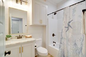 Lovely Bay St Louis Retreat w/ Dock & Canal Access