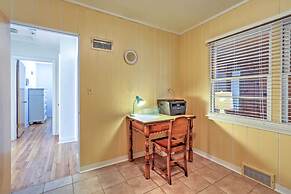 Williams Bay Retreat: Walk to Lake Geneva & Town!