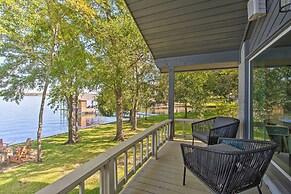 Malakoff Home w/ Deck & Fire Pit: Cedar Creek Lake