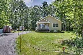 Maine Cottage w/ Dock & Kayaks, Near Augusta!