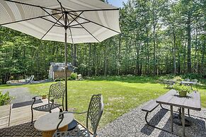 Maine Cottage w/ Dock & Kayaks, Near Augusta!