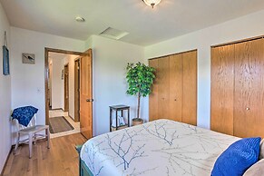 51 Mi to Mt Rainier: Mtn-view Escape on 8 Acres!