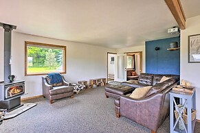 51 Mi to Mt Rainier: Mtn-view Escape on 8 Acres!