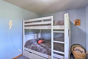 51 Mi to Mt Rainier: Mtn-view Escape on 8 Acres!