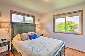 51 Mi to Mt Rainier: Mtn-view Escape on 8 Acres!