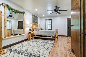 Pet-friendly Delta Cabin w/ Private Hot Tub!