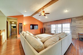 Peaceful Big Sandy Home w/ Deck on Kentucky Lake!