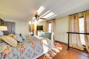 Peaceful Big Sandy Home w/ Deck on Kentucky Lake!