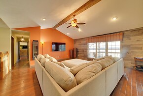 Peaceful Big Sandy Home w/ Deck on Kentucky Lake!
