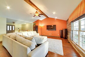 Peaceful Big Sandy Home w/ Deck on Kentucky Lake!