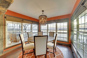 Peaceful Big Sandy Home w/ Deck on Kentucky Lake!