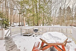Private Lake Access & Canoes: Pennsylvania Cottage