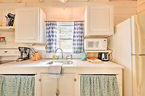 Private Lake Access & Canoes: Pennsylvania Cottage