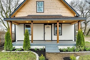 Modern Indianapolis Home < 2 Mi to Downtown!