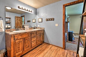 Mcalester Cottage w/ 30 Private Acres & Ponds!