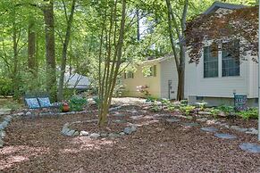 2 Mi to Golf: Retreat w/ Hot Tub in Ocean Pines
