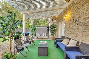Garden Patio & Fire Pit: Mesquite Home Near Lakes