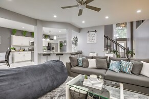 Garden Patio & Fire Pit: Mesquite Home Near Lakes