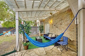 Garden Patio & Fire Pit: Mesquite Home Near Lakes