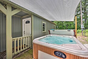 Cozy Bismarck Studio Cabin w/ Private Hot Tub