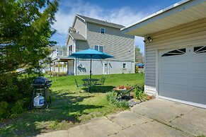 New Jersey Cottage w/ Grill - Short Walk to Beach!