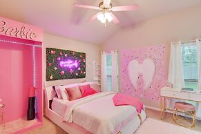 Temple Retreat: Game Room & Deck, Pets Welcome