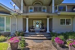 Secluded Home w/ Pool ~ 14 Mi to Coeur D'alene!