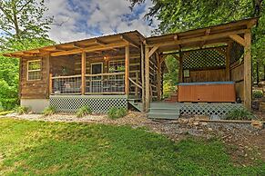 Covered Deck & Fire Pit: Smoky Mountain Cabin