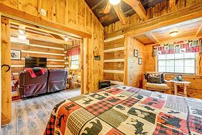 Covered Deck & Fire Pit: Smoky Mountain Cabin